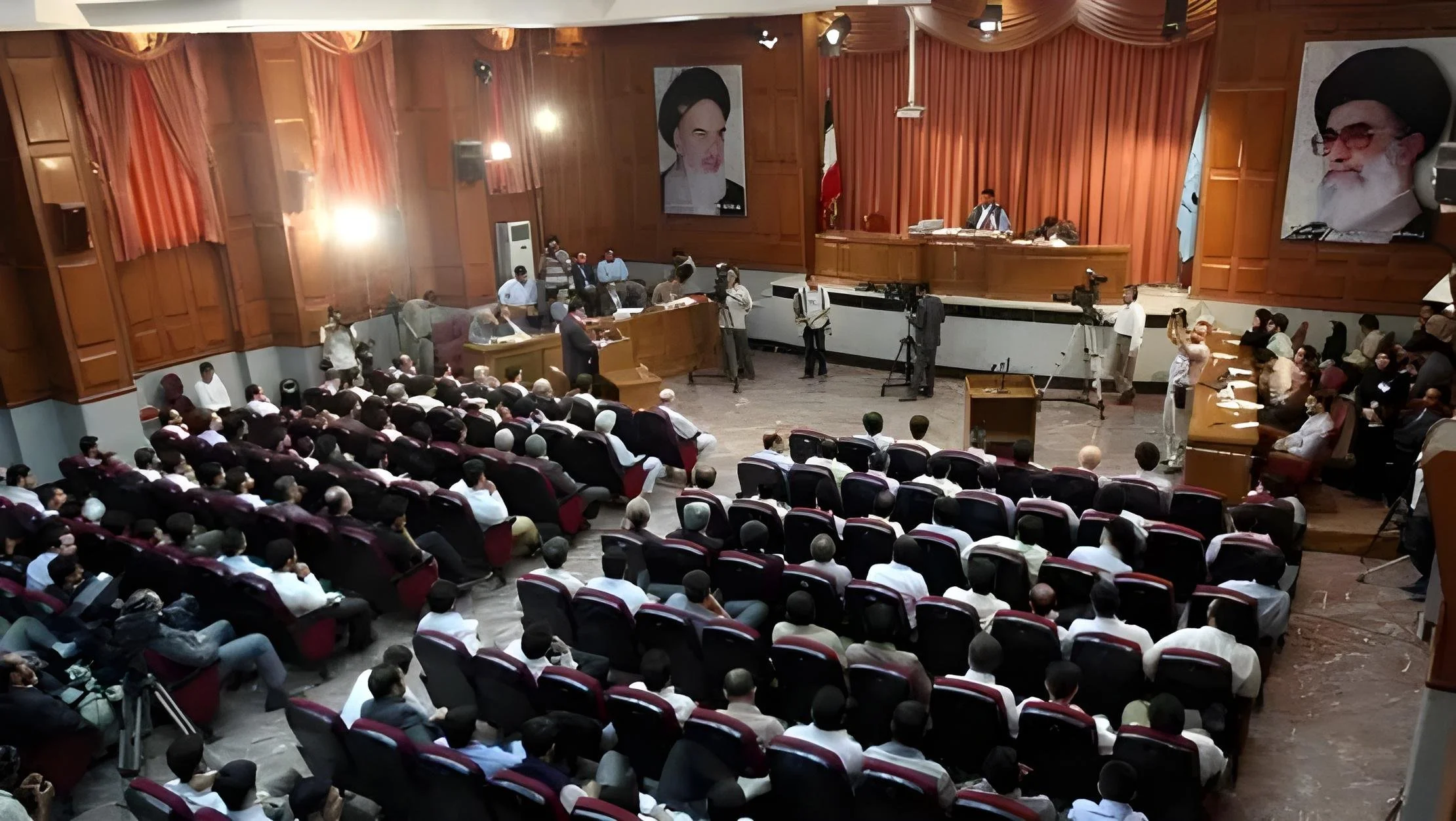 دُشمن کے ساتھ تعاون ،ایران میں 262 افراد کی جائیدادیں ضبط