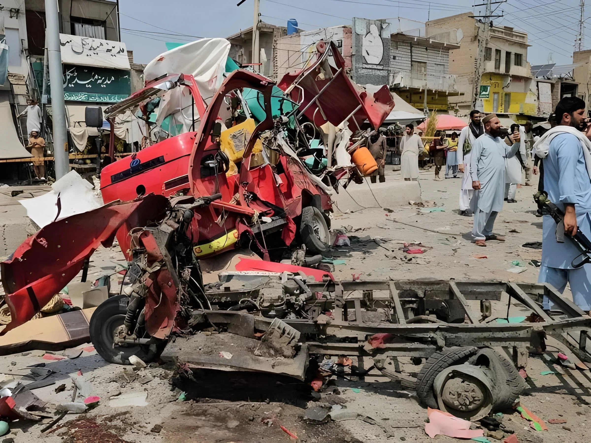 سرائے نورنگ بازار میں دھماکا،9افراد جاں بحق