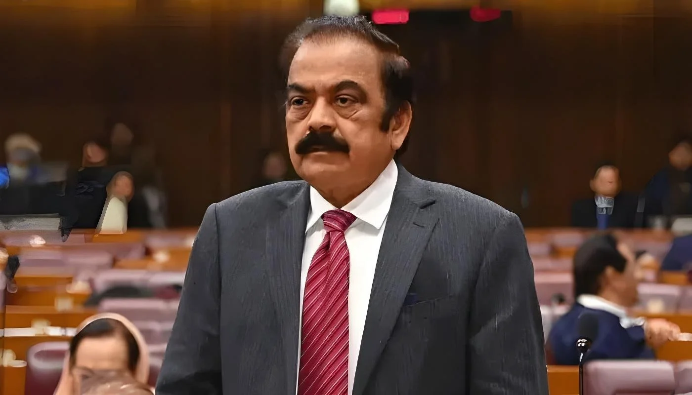 بشریٰ بی بی،عمران خان کو بہترین علاج مہیا کیا جا رہا ہے۔ ثناء اللّٰہ