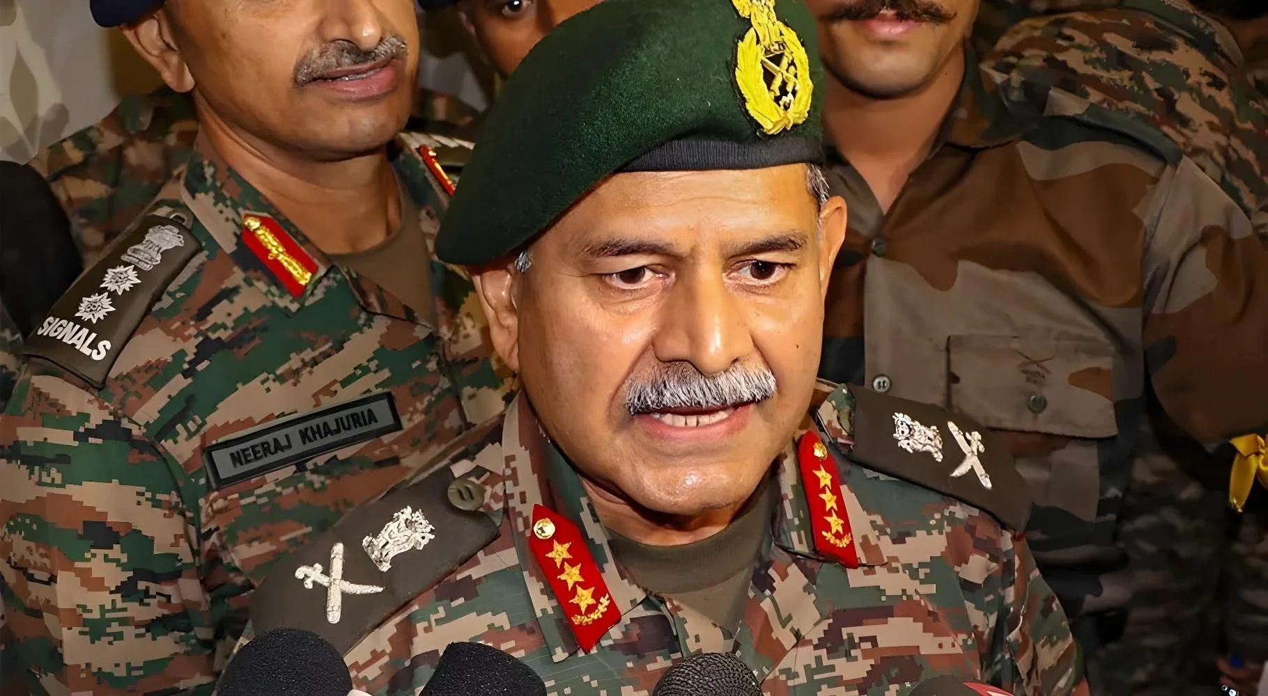 پاکستان فیصلہ کرےجغرافیے کا حصہ رہنا چاہتاہےیاتاریخ کا۔بھارتی آرمی چیف کی ہرزاسرائی