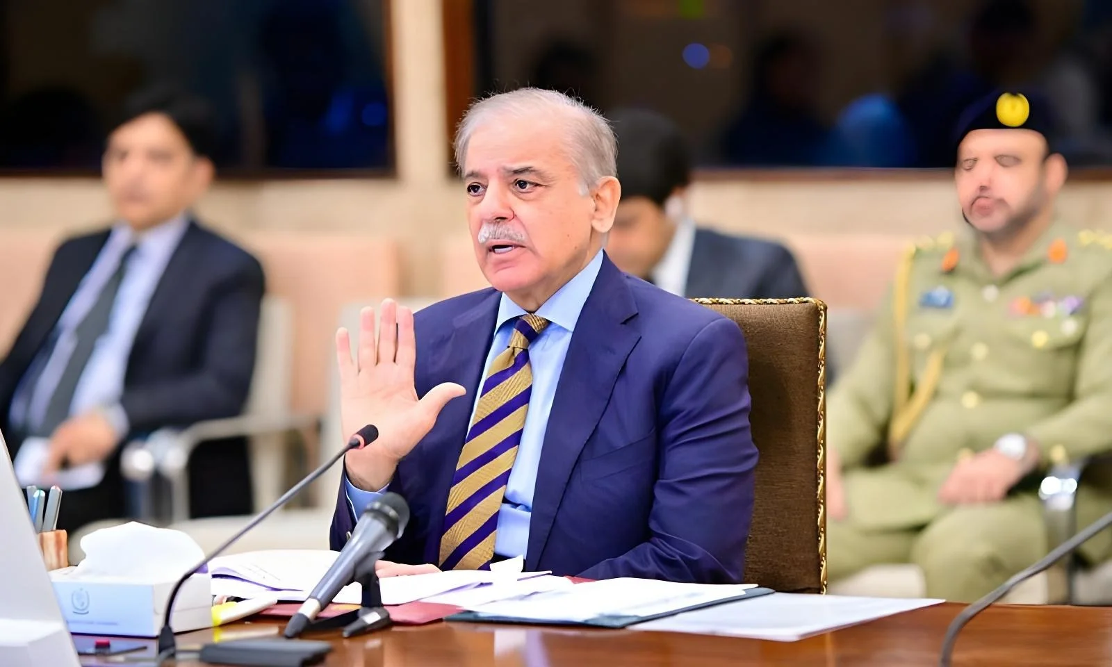 ٹیکس نظام میں انسانی مداخلت کا خاتمہ ناگزیر، ایف بی آر اصلاحات کا عمل جاری رہے گا: وزیراعظم