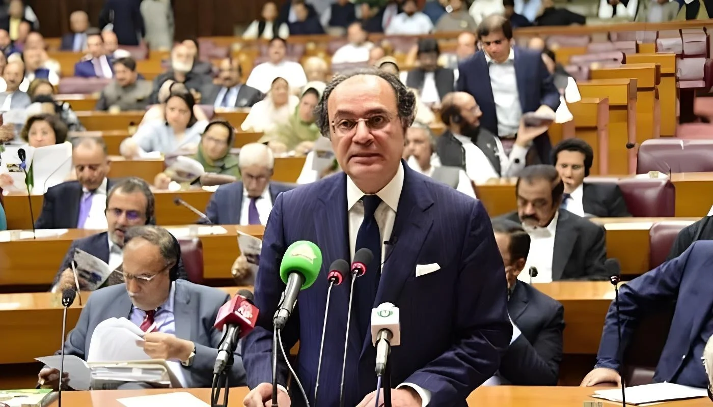 تنخواہوں، پینشن،کم از کم ماہانہ اجرت میں اضافہ،18 ہزار 771 ارب کا بجٹ پیش