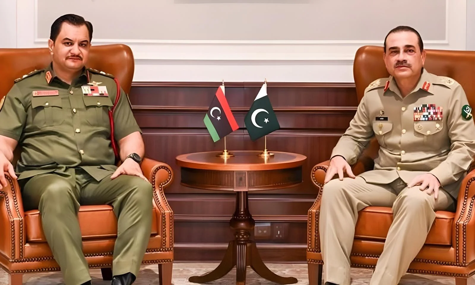 فیلڈ مارشل سید عاصم منیر سے لیبیا کی مسلح افواج کے نائب کمانڈر انچیف کی ملاقات