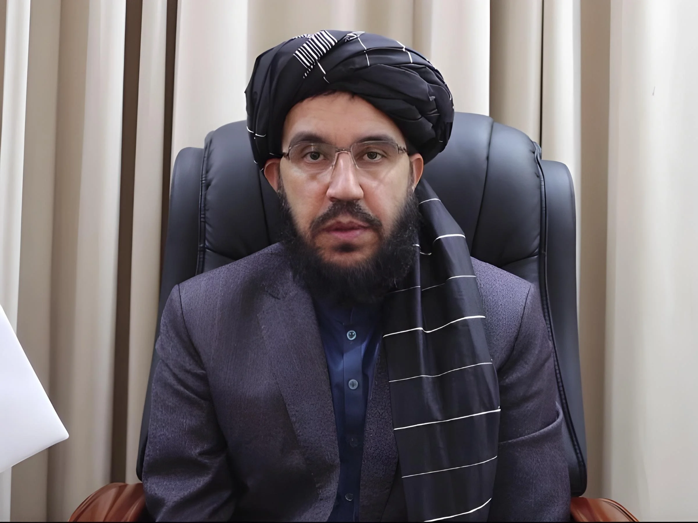 پاکستان سے مسائل مذاکرات کے ذریعے حل کرنا چاہتے ہیں،افغان سفیر