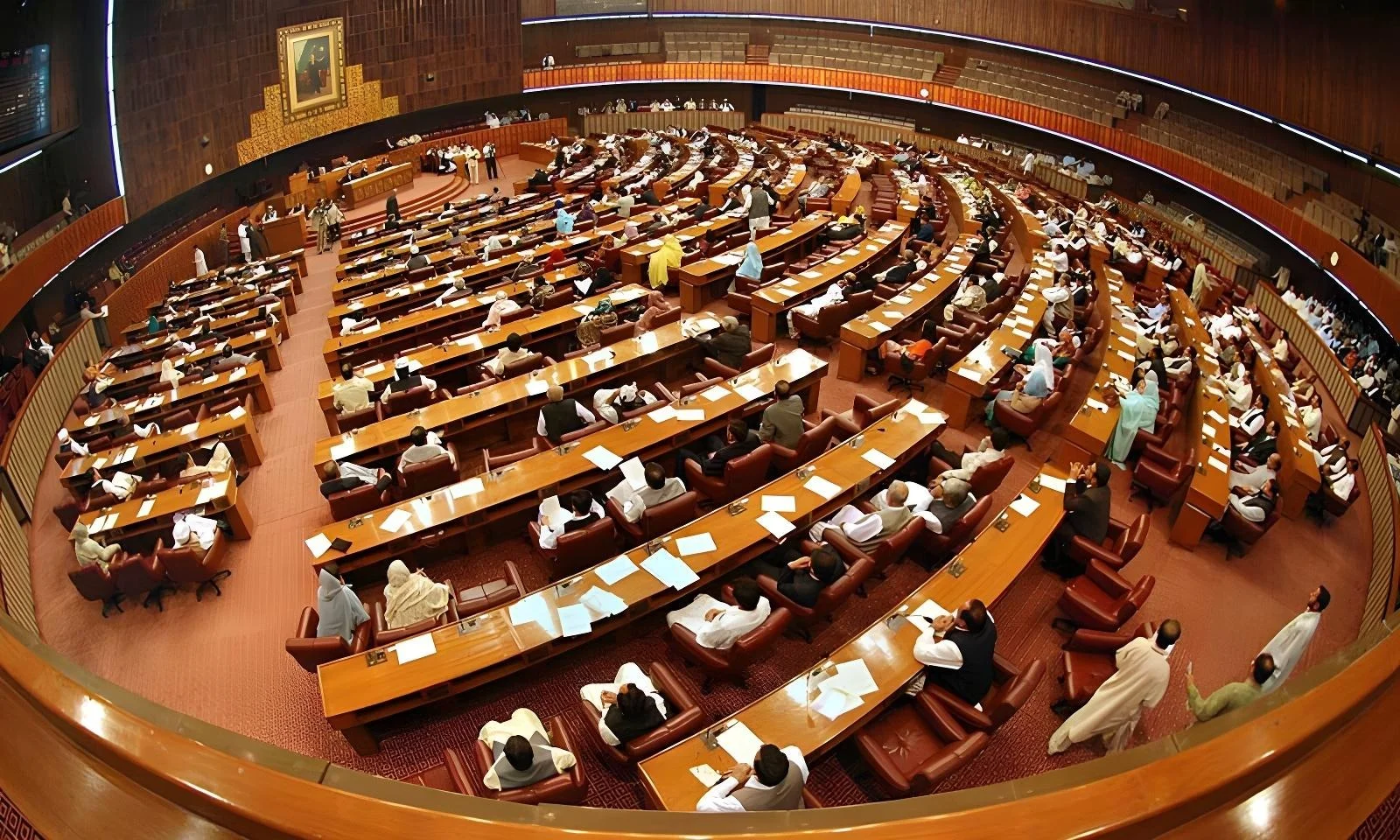 قومی اسمبلی بجٹ اجلاس: 99 ارکان کی مکمل حاضری، 6  مسلسل غیرحاضر رہے