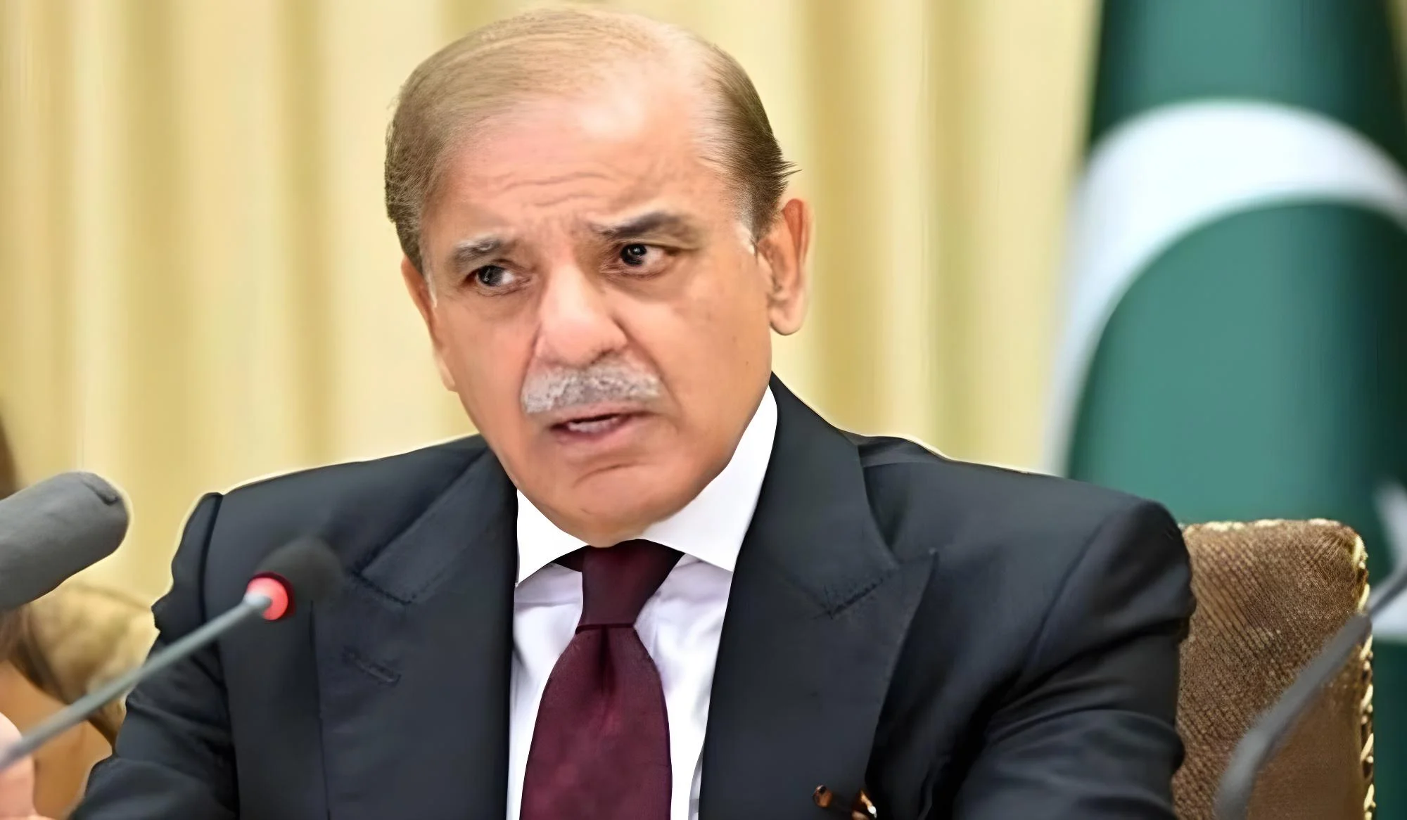وزیراعظم کا ٹیکس چوری میں ملوث افراد اور کاروباروں کے خلاف قانونی کارروائی کا حکم