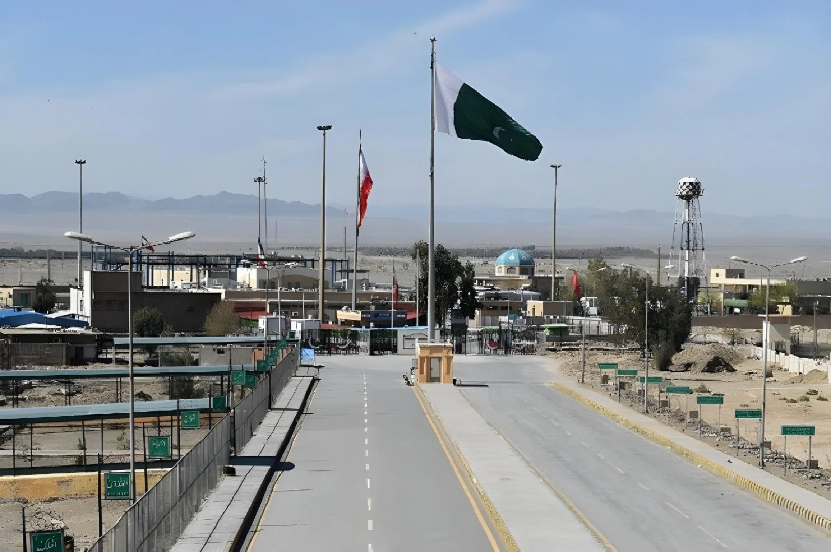 پاکستان اور ایران کا دوطرفہ تجارت 10 ارب ڈالر تک بڑھانے پر اتفاق