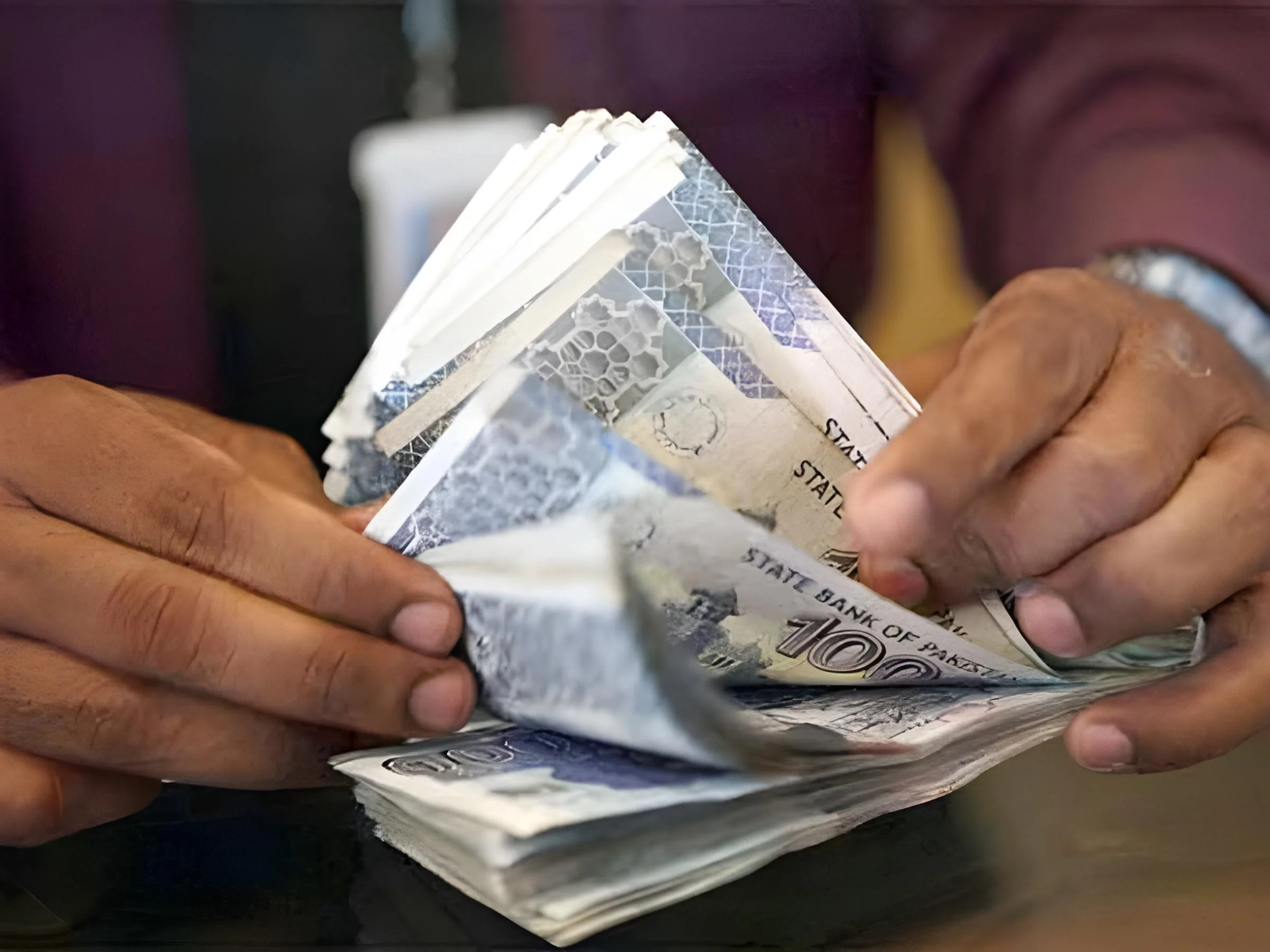 سندھ میں کم از کم اجرت 43 ہزارمقرر، کابینہ نے منظوری دیدی