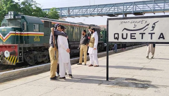 کوئٹہ سے پشاور جعفر ایکسپریس کی 2 روز بعد سروس بحال