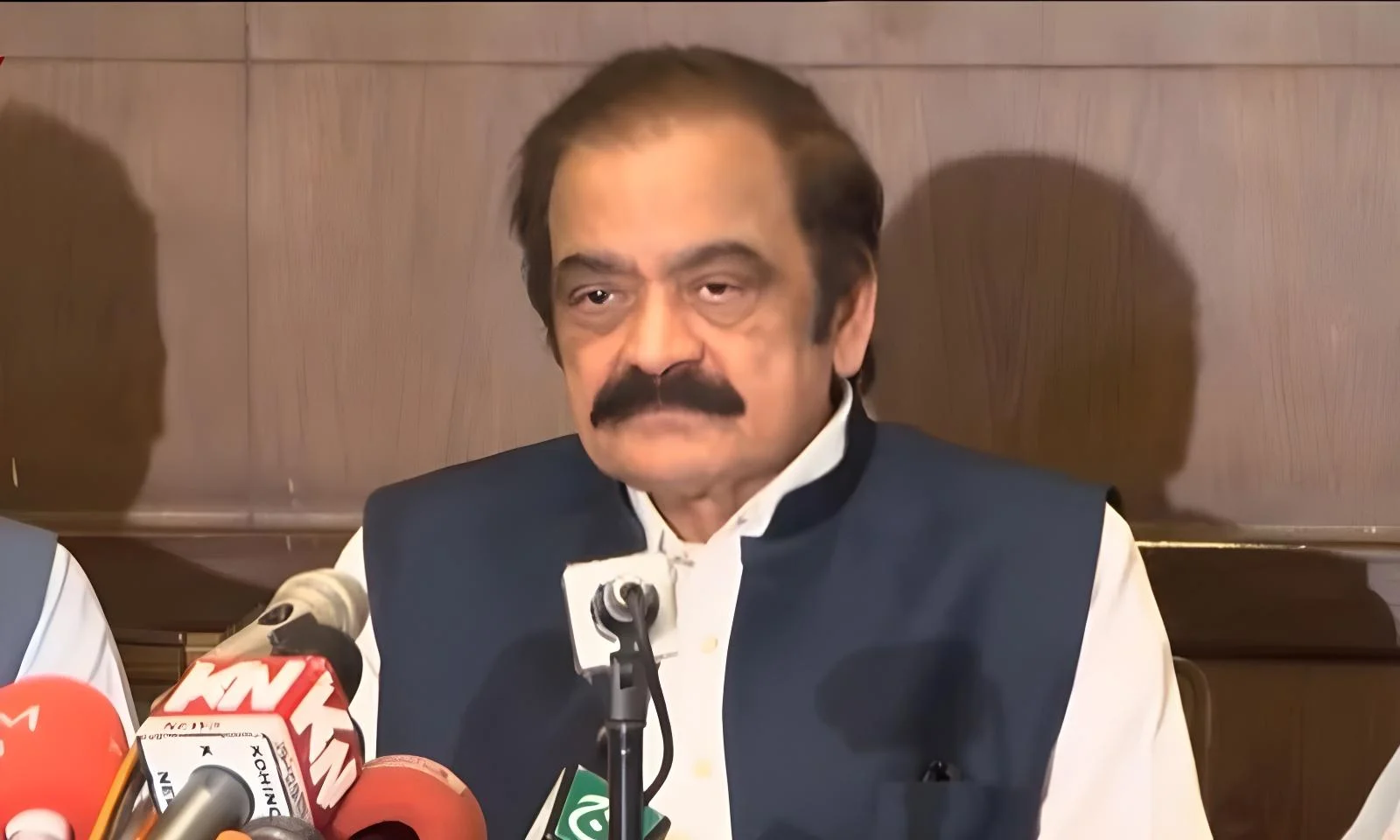 دو تہائی اکثریت کیلئے 3 نشستیں درکار ہیں،رانا ثنااللہ،ساجد اقبال ن لیگ میں شامل