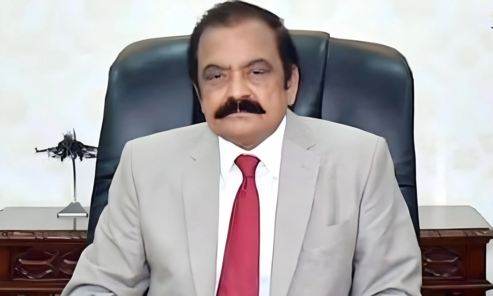 عمران خان کوہسپتال منتقل کرنے کا فیصلہ میرٹ پر ہوا، پی ٹی آئی نے دیر کردی: رانا ثنا اللہ