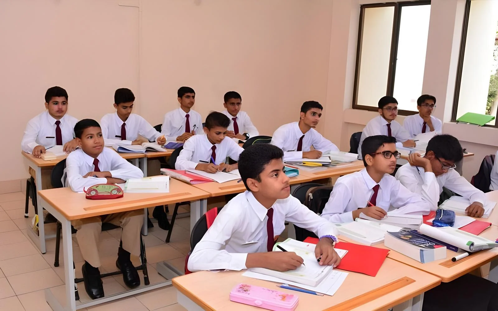 پنجاب ،تعطیلات کے بعد سرکاری و نجی تعلیمی ادارے دوبارہ کھل گئے