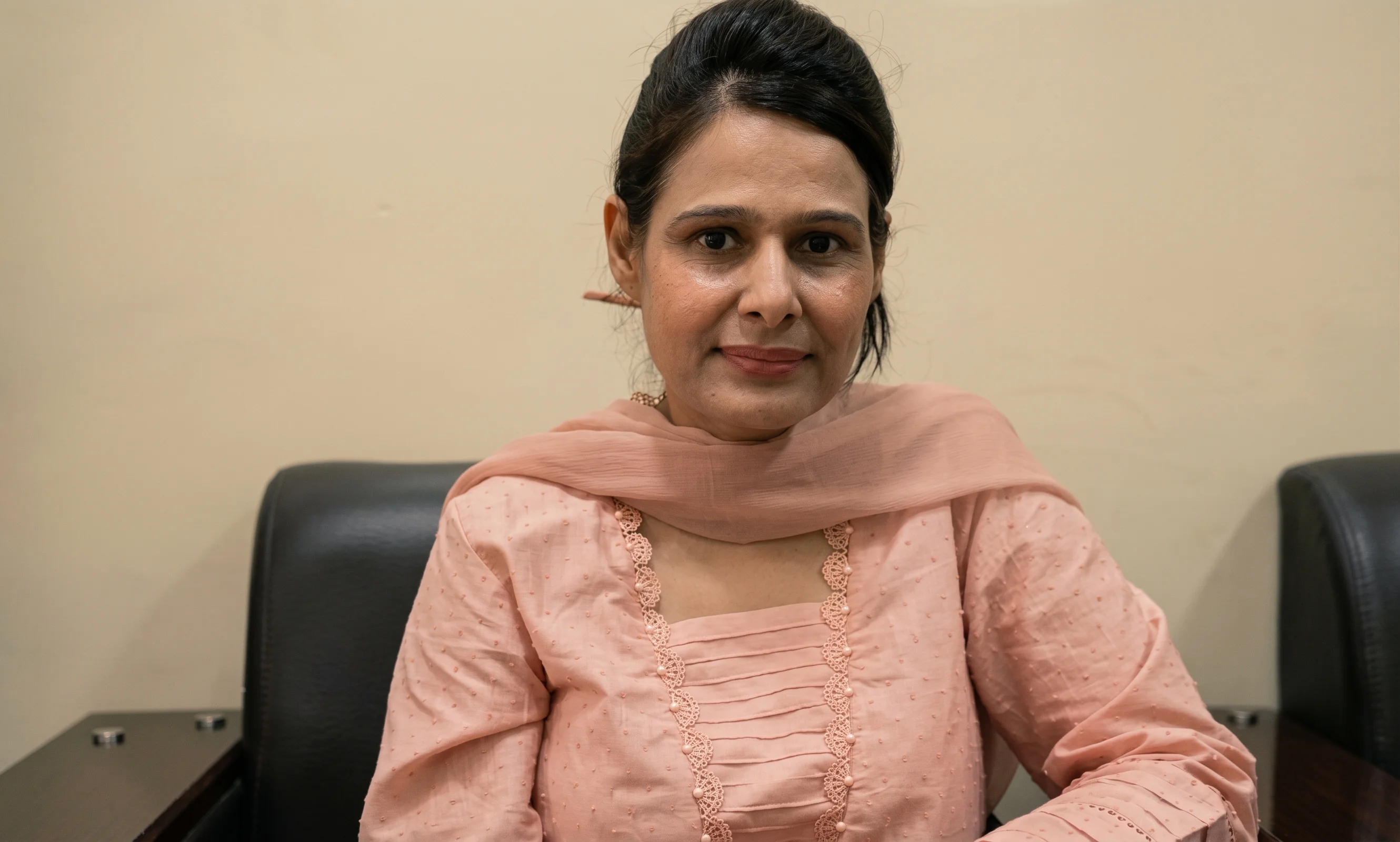 پمز آتشزدگی میں بچے کی جان بچانے والی نرس کو تمغہ شجاعت دینے کی منظوری