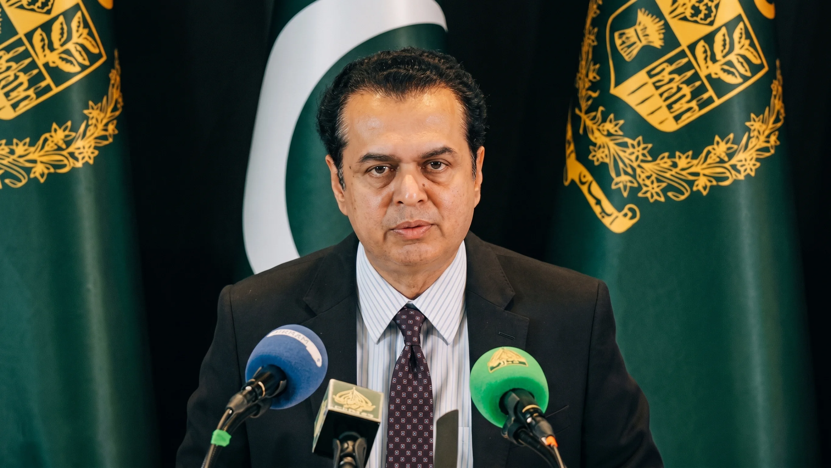پاکستان میں دہشت گردی کے لیے افغان سرزمین استعمال کی جا رہی ہے، طلال چودھری
