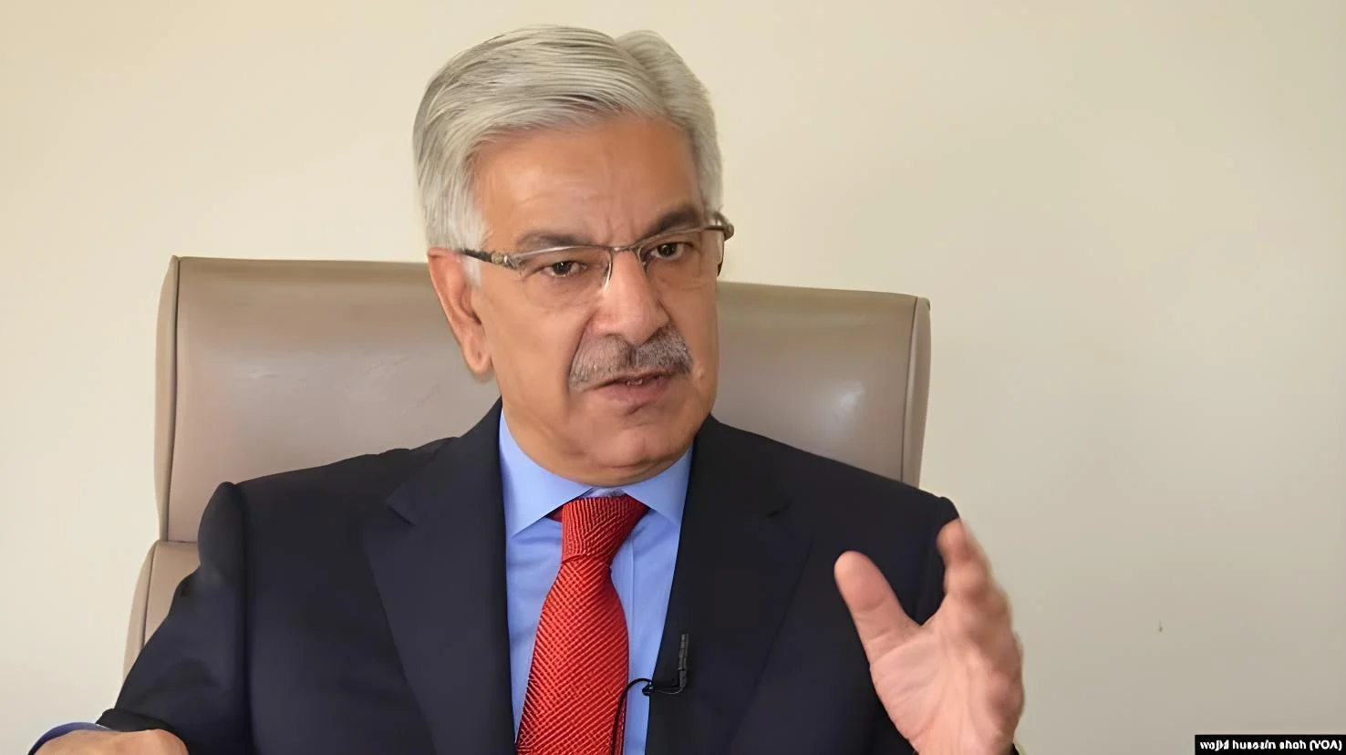 گورنر راج میں کوئی رکاوٹ نہیں، کوشش ہےاس آخری آپشن کی نوبت نہ آئے،خواجہ آصف