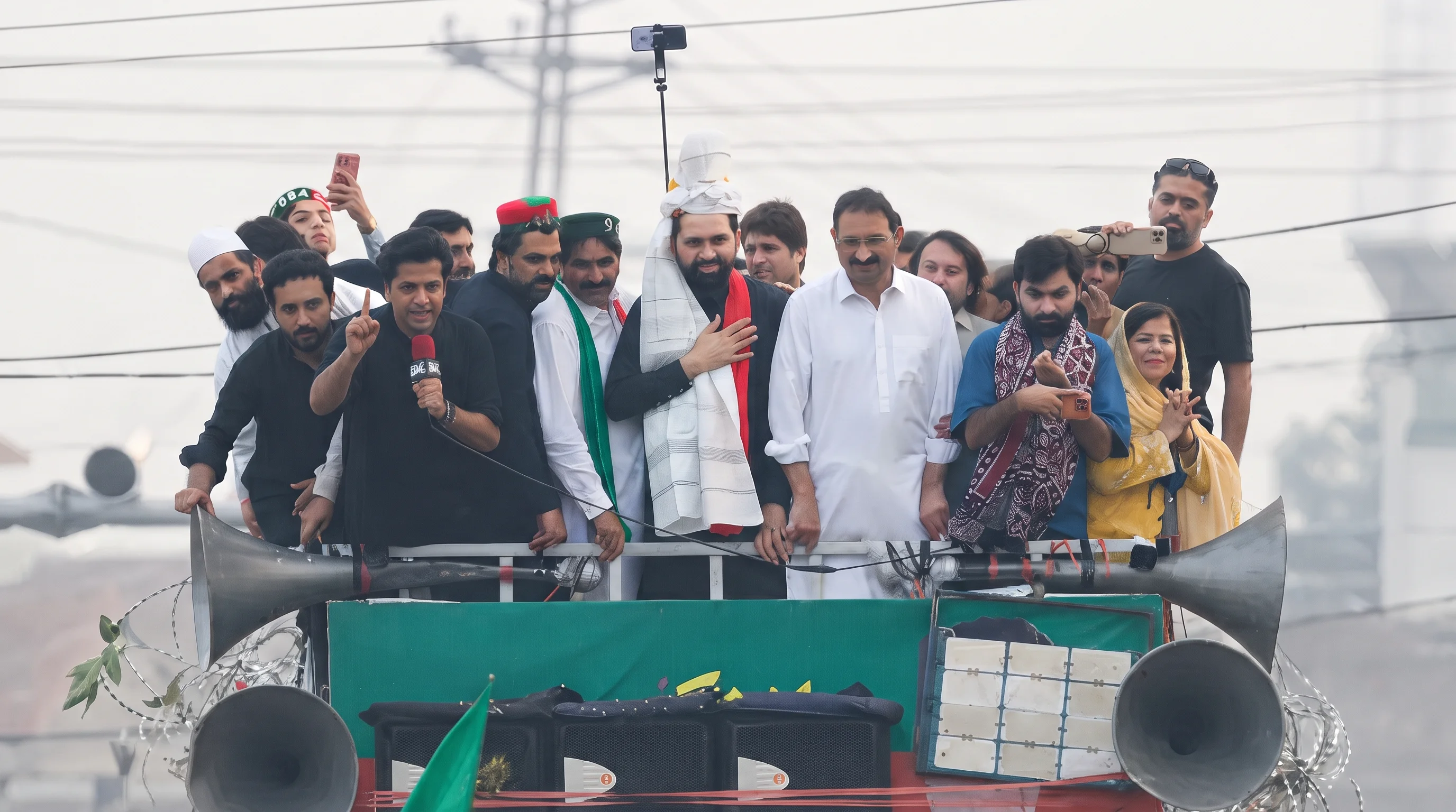 مجھے خریدا نہیں جا سکتا، دھمکیاں دینے والے سن لیں اب معاملہ اقتدار یا کرسی کا نہیں رہا،سہیل آفریدی