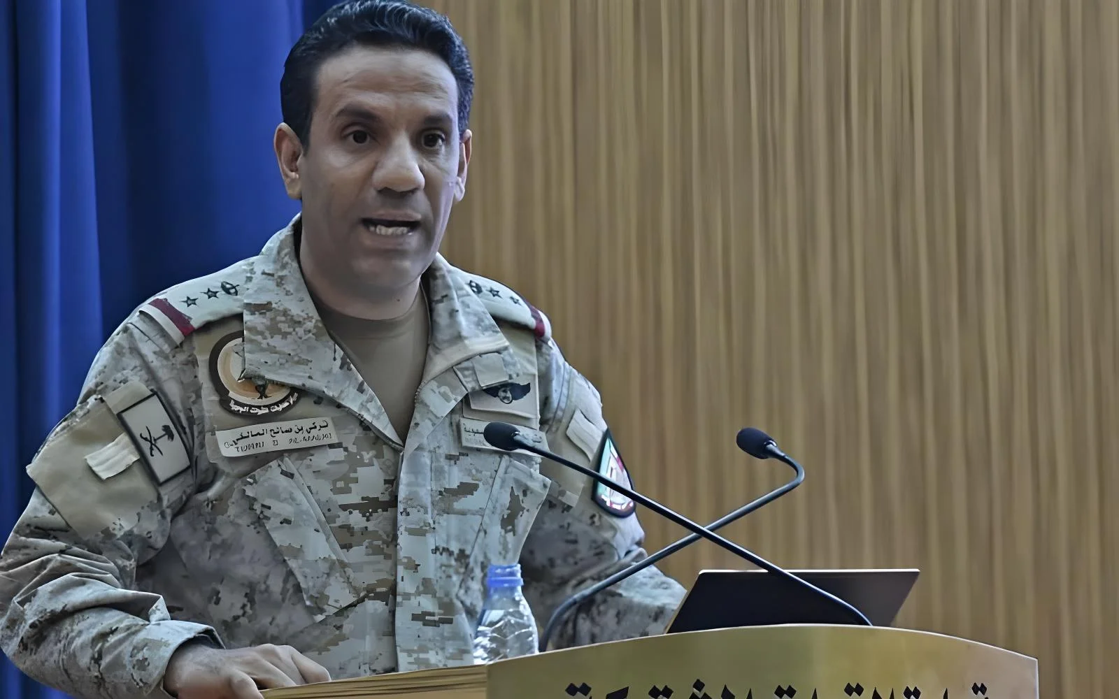 حوثیوں نے سعودی شہری تنصیبات کو نشانہ بنایا، 127 اسلحہ مراکز تباہ کرنے کا دعویٰ، عرب اتحادی فوج