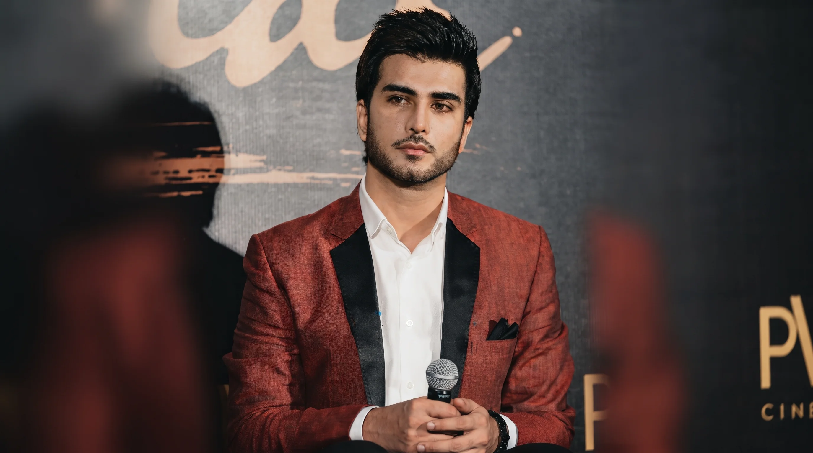 اب اداکاری نہیں کر رہا،ایسا کام کرنا چاہتا ہوں جس سے لوگوں کو فائدہ پہنچے،عمران عباس