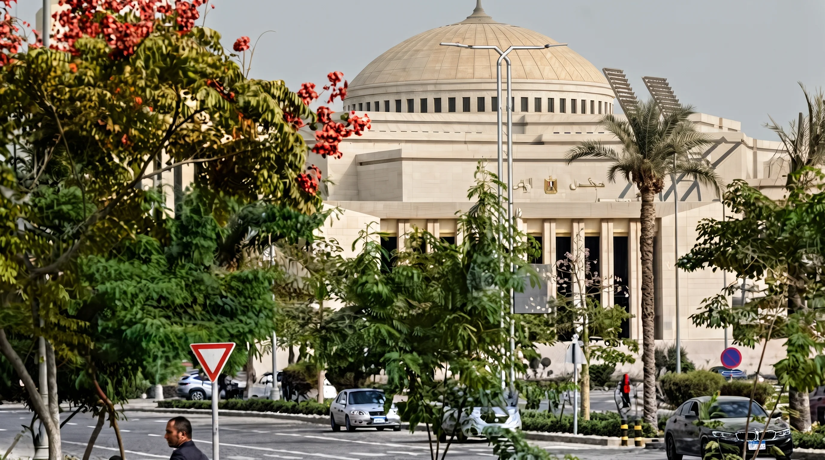 مصری پارلیمان نے سعودی عرب کے دفاع کے لیے فوجی مدد کی منظوری دے دی