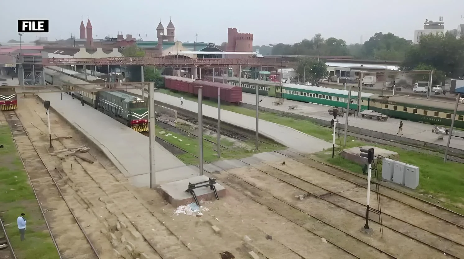 تاخیر کے باعث ایم ایل ون منصوبے کی لاگت 8 ارب ڈالر تک پہنچ گئی، حنیف عباسی
