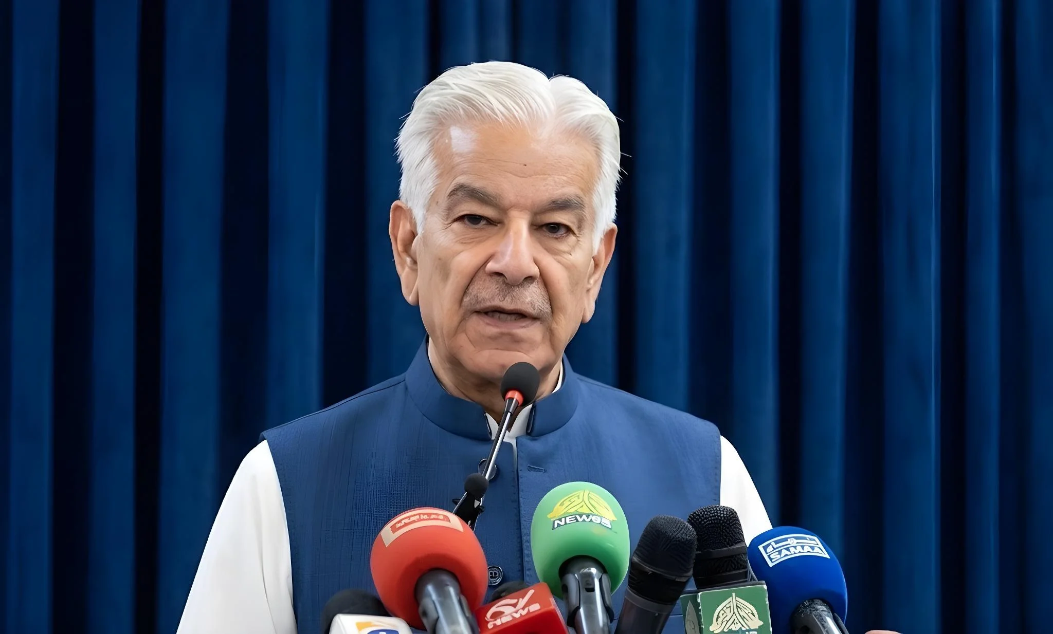 پاکستان نے مسلم دنیا کو نئی راہ دکھائی، سمندر پار طاقتوں کے فوجی اڈے تحفظ کی ضمانت نہیں، خواجہ آصف